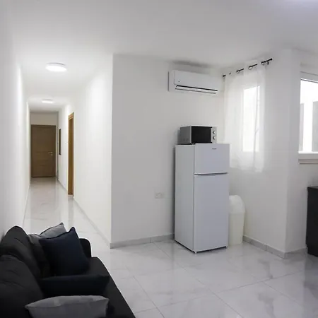 Stunning 2 Bedroom 2 Bathroom Apt St Julians